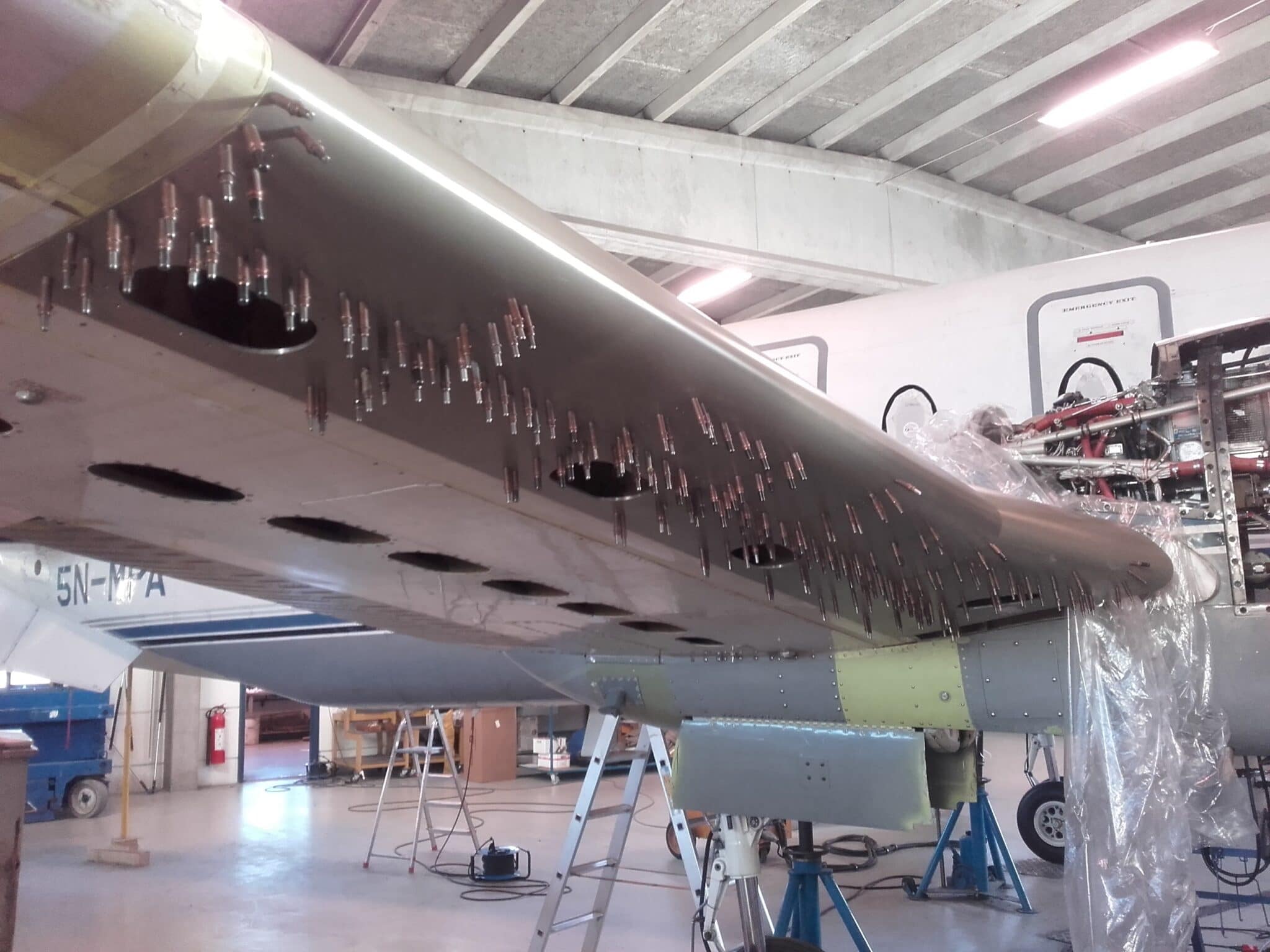 Beech 1900 Leadning edge skin